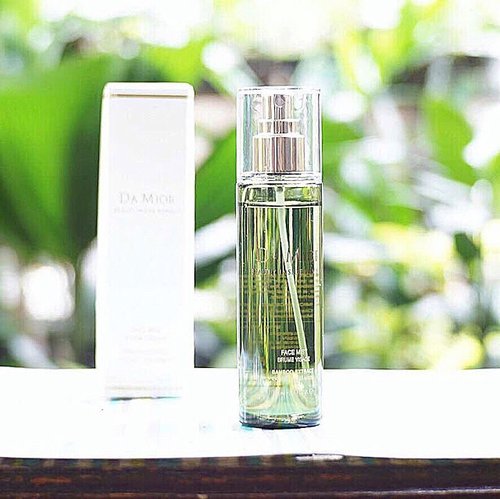 One of my current skincare product lately : @damior_official Bamboo Extract Face Mist 🎋.A very practical moisturizing face mist that I can use everyday and everytime I want some freshness on my face. This face mist contains a soothing and calming bamboo extracts that always feels so good once sprayed on the face..It’s currently on sale and ships internationally 🎋=>> Go to the store by clicking the link on my bio OR you can go to this url below :🎋 http://hicharis.net/yurishop/635..#damior #beautyinsidebamboo #charis #charisceleb @charis_official .........#skincarediary #skincarereview #skincareblogger #greenbeauty #skinessentials #skincarelove #beautyguru #beautycare #beautycommunity #skincareroutine #skincarejunkie #howyouglow #kbeauty #rasianskincare #clozetteid