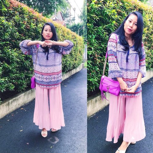 #latepost from when I wore my new favorite pants 😚 (hiraukan pose gaya senam pagi 😅) ~ Purple & Pink are like besties, they go really well with each other 💜🎀
.
.
.
.
#ootdshare #currentlywearing #aboutalook #whatiwore #postthepeople #realoutfitgram #outfitdiaries #stylefile #wiwt #pinkandpurple #ootdid #instablogger #clozetteid