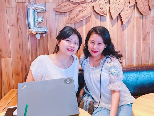 #latepost 👭 | Short but sweet unplanned rendezvous last week .. 😘😘......#bestie #meetup #dailygrind #girlsday #clozetteid #flashesofdelight #igdiary #friendsforlife #theeverygirl #petitejoys #thehappynow