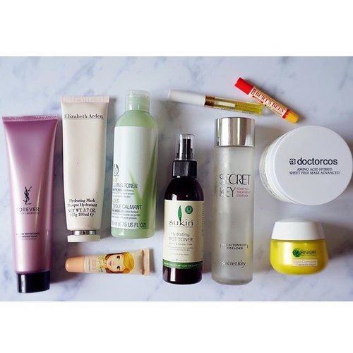 This morning's AM Routine :
• Cleanse with YSLbeauty Youth Liberator Cleansing Foam
• Masking with #ElizabethArden Hudrating Mask
• Tone with TBS Aloe Calming Toner
• Hydrate with Sukin Hydrating Mist Toner •  Treat with Secret Key Starting Treatment Essence
• Moisturize with DoctorCos Amino Acid Sheet Free Mask Advanced
• SPF protection with Garnier Light Complete
.............................
EXTRA Treatment :
• Lips Scrub with #EtudeHouse Kissable Lip Smooth Care
• Moist lips with Burts Bees Lip Shimmers in Cherry
• Eyelash treatment with DHC Eyelash Toner
.
.
#skincarediary #skincareroutine #skincareblogger #skincarejunkie #flatlay #bblogger #clozetteid