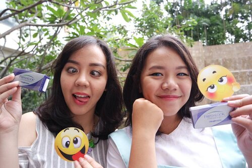 We love our freshlook because it unleashes our inner craziness and yes it's fun! 😍😘😏😝 @elisachic

#freshselfielookjkt #clozetteid #freshlookid