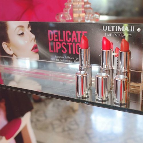 Can't take my eyes of these new lipstick by @ultima_id Delicate Lipstick! 
And since I'm such a big fan of #lipstick of course I'm thrilled to be here for @grazia_id Bloggers' Beauty Soiree today.

#DelicateLipstick #UltimaIIxGrazia #GraziaReborn #clozetteid