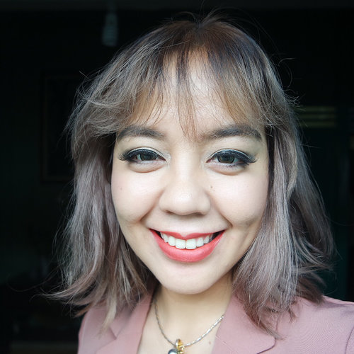 Trying out new local lip cream!Which one is your fave?All shades are from @poppydharsonocosmetics Thanks @femalebloggersid for the chance to try out this great #madeinindonesia cosmetic.#ifbxpoppydharsonocosmetics #poppydharsonocosmetics #clozetteid #motd #lotd #lips #makeup #todaymakeup #selfportrait #lipstickreview #lipswatch #localcosmetics #potd