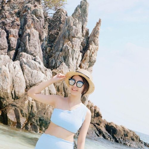 We travel not to escape life, but for life not to escape us.

Venue : Khai Nok Island Phuket
Hat and Bikini from @thecocodot
📷: @khiwilz

Tour : Phi Phi Island Tour by PNT @klooktravel @klooktravel_id  #islandhopping #paradisebeach #tropicalvibes #beach #beachlife #beachvibes #oceanvibes #travel #quote #quoteoftheday #contentcreator #ilovetravel #travelogue #tribepost #khainokisland #bandungbeautyblogger #piccha #impiccha #clozetteid #phuket #ipreview