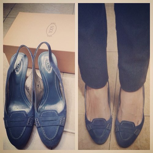 Tods mocasino in blue, so fashionable for work