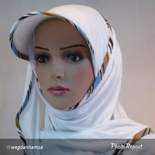 Get this designer's headwrap at wegdan.com, and using the code FF25 during checkout to get 25% off your purchase.

I think this headwrap will be so cool to wear on your jaunts around town, or when you are doing sports like tennis or hockey.. #headscarf #HijabStyle #musliGet this designer's headwrap at wegdan.com, and using the code FF25 during checkout to get 25% off your purchase.

I think this headwrap will be so cool to wear on your jaunts around town, or when you are doing sports like tennis or hockey.. #headscarf #HijabStyle #MuslimFashion #clozetteid @wegdanhamza