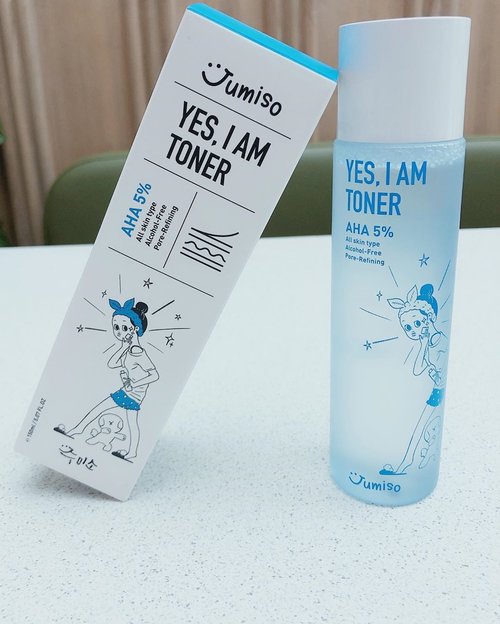 The secret of Korean skin is to exfoliate the skin and use many products to hydrate and moisturize the skin 💧 촉촉한 피부 (skin moist) everyone can have it if they diligently use skincare 💙 JUMISO - YES, I AM TONER AHA 5% @jumiso_official •••• As we age and the ability to regenerate the skin decreases as we get older, we need products that can help our skin regenerate well. Dead skin cells that are not cleaned properly will cause our skin problems. As we know the pores in our skin breathe and will not be happy if there is something blocking and clogging. The emergence of skin problems such as pimples and blackheads in general is because something is clogging in the pore. So we need products that can help prevent clogged pores and make the skin ready to absorb skincare well. So, we need a toner that can exfoliate the skin and prepare the skin well 💦 •••• We all know that if the skin is well prepared it will absorb the maximum function of the skincare that we use. And I never skip using toner because toner plays an important in preparing the skin
•••• After cleansing, I wet the cotton with this toner and gently wipe over face.  I use this toner morning and night and of course the rules for using exfoliating products must use broad spectrum sunscreen above SPF30. Even though it contained 5% AHA toner, it didn't feel tingling on my skin 🥰 •••• The content of AHA in this toner is glycolic acid and lactic acid which is suitable for my combination and sensitive skin types. Contains of Pathenol and Lemon myrtile as a boosters to help maintain water-oil balancing on your skin.  has a soft lemon scent that makes it feel fresh when used, love this toner 💙
••••
Ypu can get all Jumiso Product at @stylekorean_global 🛒 and there has a best deal promo for bundling Jumiso product 😍 Let's check it out http://bit.ly/35DZqhM and shopping 🛍
••••
#stylekorean #stylekorean_global #jumiso #jumisoyesiamtoner #kbeauty #kbeautyblogger #kbeautyblog #skincare #makeup #beauty #selfie #clozette #clozetteid #abskincare #kbeautyskincare