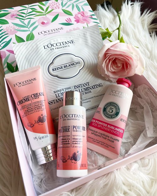 Start fresh in the morning 🥰

New babies from @loccitane

 Review coming soon. 

#loccitane @loccitane_id #morning #goodmorning #igbeauty #igstyle #instabeauty #instastyle #potd #beautyproducts #cleanskin #haircare #skincare #clozetteID #love #new #rose #pinkrose #pink #facemask #unboxing