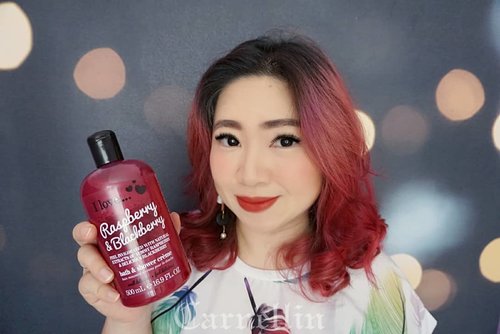 Shower and bath creme from @ilovecosmetics.eu that gives the skin a soft feeling with light bubbles.http://whileyouonearth.blogspot.com/2018/07/raspberry-blackberry-bath-shower-creme.html?m=1#showercream #ilovecosmetics #beauty #ClozetteID #motd #review #blogger #bubbles #love #lotd