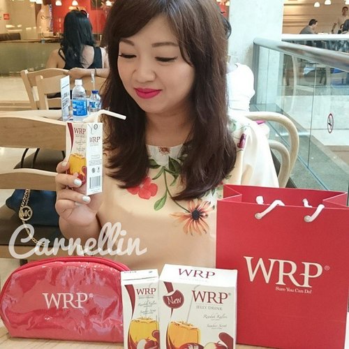 Who could resist the fresh apple flavor of @wrpdiet_official jelly drink?! They are rich in fibre and good for the body too.

#ClozetteID #wrp #jellydrink #diet #fiber #apple #bloggertakepic #love

Thank you @aiuemocha for the pic 😘
