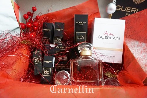 Very gorgeous holiday package from @guerlain 
From the recent perfume, their all time favorite gold base makeup, to the newest lips babies in liquid and solid. KISS KISS 😘😘 #guerlain #guerlainmakeup #holiday #makeupset #giftset #clozetteid #beauty #musthave #newcollection #love #bblogger #beautybloggerindonesia #beautyblogger