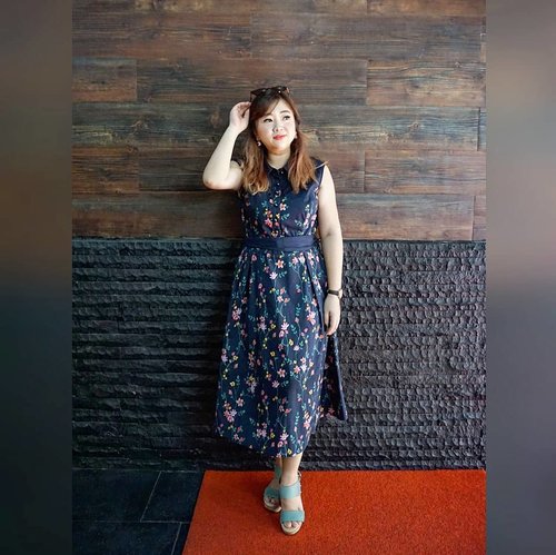 Monday morning.Pagi-pagi nge ramen yuks 😁Boosting up mood with a pretty dress to start the day. #alannahhill #alannahhilldress #pretty #dress #beauty #dressoftheday #motd #love #carnellinstyle #clozetteID #ootd #lotd #potd #outfitoftheday