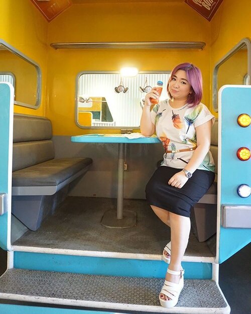 Di PIK banyak banget tempat nongkrong yang lucu-lucu.... Dan ngabisin duit 😆😆😆 #style #ootd #foodporn #pik #food #streetfood #blogger #clozetteid