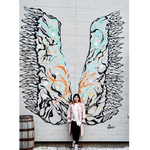 I'm flying without wings 🎶

Best wing mural ever 😍

Ga sengaja nemu pas mau pulang ke Sapporo. 
#otaru #mural #city #decor #wings #best #ootd #styleoftheday #style #motd #beauty #ClozetteID #love