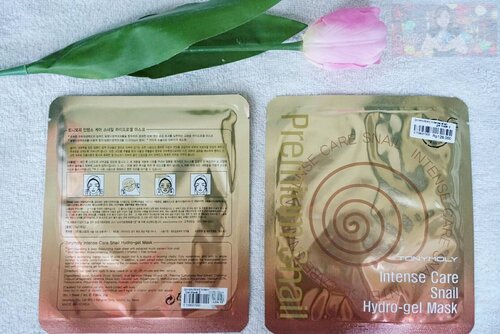 @tonymoly.official Intense Care Snail Hydro Gel Mask.

Clear,  jelly like mask that feels so cool and comfortable on the skin

http://whileyouonearth.blogspot.com/2016/07/tony-moly-intense-care-snail-hydro-gel.html

#tonymoly #tonymolyindonesia #BeautyBlogger #beauty #beautiful #review #mask #facemask #hydrogelmask #ClozetteID #beautybloggerindonesia