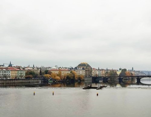 View from the most famous river in Czech Republic.

#wanderlust #traveldiary #czechrepublic #vltava #World #letsgo #River #easteurope #travel #traveling #cityview #ClozetteID