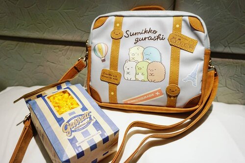 Love at first sight. #sumikkogurashi #bag #shoulderbag #collection #clozetteID #collectibles #garret #kinokuniya #popcorn