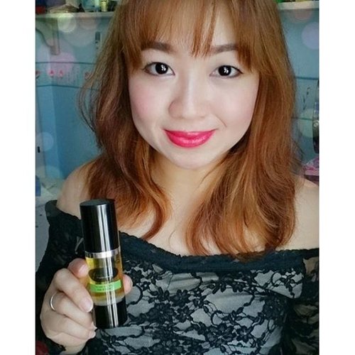Been trying on Argan Oil from @green_esthetics lately and it turns out, there's more that meet the eye. The product that look simple yet has many benefits.

Read my review here:
http://whileyouonearth.blogspot.co.id/2015/11/argan-oil-by-green-esthetics.html?m=1

#clozetteid #beautyblogger #review #arganoil #ecocert #organic #natural  #haircare #skincare #nailcare