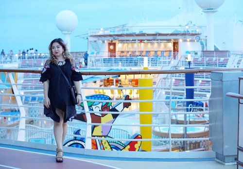 Formal dinner outfit. 
One of the highlight during cruise, having that special night with your loved ones. 
#cruise #ootd #motd #lotd #clozetteid #fashion #style #caribbean #royalcaribbean #dinner #familytime #love