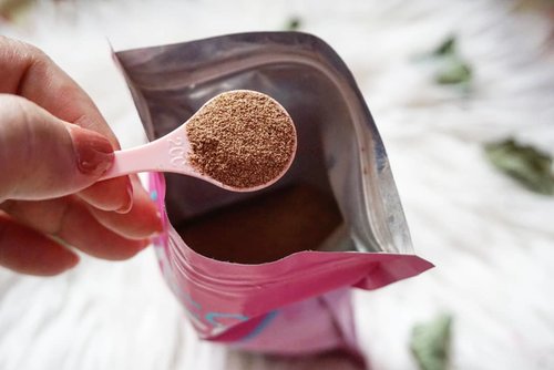 Imagine, a spoonful of these babies and you'll get healthier and fuller locks than ever.

These are @cocoalocksofficial Chocolate Hairshake that contains biotin, folic acid, selenium and zync. They are vitamins and mineral needed to support healthy hair.

Who doesn't love a good shake with a healthy dose of cocoa for the hair.

#cocoalocks

#cocoalocksofficial

#cocoashake

#cocoadrink #fullerhair #healthyhair #Clozetteid #blogger #cocoa #drinks #haircare #beauty #love #supplements