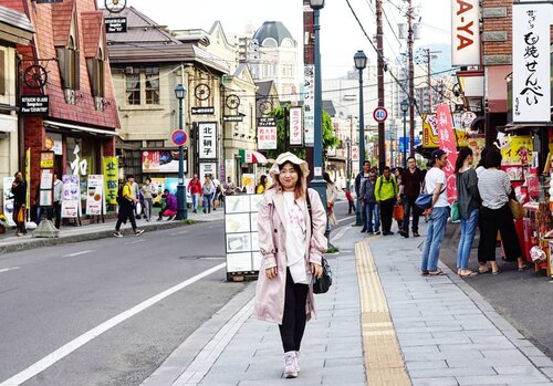 Dressed up and take a stroll in the city.Clean air, clean city, safe and comfortable. I'm always so active and excited whenever traveling, unlike at home, somehow feels like lethargic 😅... Is Jakarta an exciting city? Not really.There was once a governor that try to make Jakarta a city of the world where we can play outdoor freely, yet he was cast out. I hope one day, our city and country would be great, beyond belief, with faith and prayer that only those who fear the Lord run this city and this country, and all to His glory. #travel #letsgo #otaru #styleoftheday #dream #motd #lotd #ootd #live #livelifetothefullest #ClozetteID #love #triptojapan #streetwear