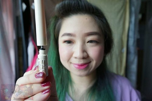 Another baby from #SkinFood, My Short Cake Liquid Eyeliner that's come in this "slimy" gel like formula.http://whileyouonearth.blogspot.co.id/2016/05/skinfood-my-short-cake-liquid-eyeliner.html?m=1@skinfoodofficial @koreabuys #ClozetteID #beauty #beautybloger #makeup #eyeliner #look #lotd