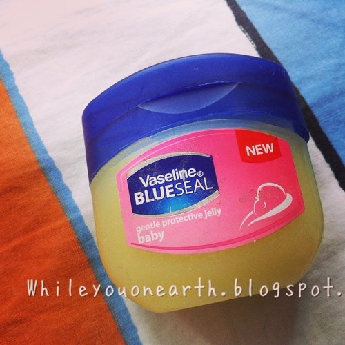 A gentle form of Vaseline Jelly. http://www.whileyouonearth.blogspot.com/2014/09/vaseline-blueseal-gentle-protective.html by @hoshikichishop #beauty #blogger #bblogger #id #idblog #idblogger #Indonesia #indoblogger #instadaily #clozetteid #instabeauty #jelly #vaseline #gentle #sensitive #skin #recommended