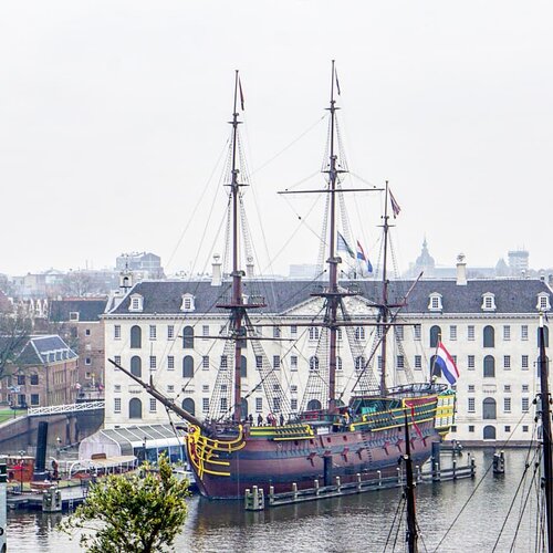 View from @nemosciencemuseum, so gorgeous.

#travel #nemomuseum #love #science #amsterdam #kids #travelingkids #ClozetteID #winter #winterholiday #amsterdamwithkids #worldtraveler #letsgo #trip #photooftheday #love #travelwithCarnellin