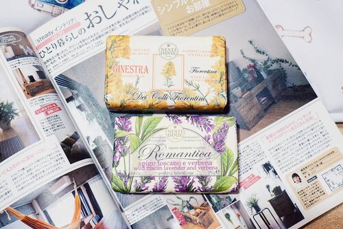 Super in loooveee with these soaps. 
Gak bikin kulit kering dan sensi cranky. 
@nestidanteid beli di @kaycollection 
___________

#soaps #italiansoap #naturalsoap #nestidante #dryskin #sensitiveskin #soft #love #musttry #igbeauty #toiletries #dryandsensitiveskin #recommended #smooth #ClozetteID #photooftheday #igphoto #beautyproducts #photography #beautyphotography