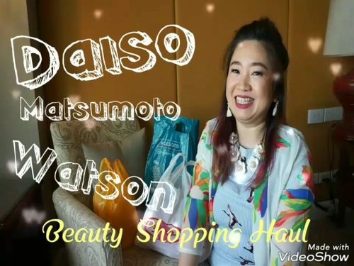 Mukanya bahagia banget kan abis shopping spree produk.

Ditonton deh, banyak new products yang lucuu banget, mulai dari Faith in Face, Gold Gel Pack, dsb. 3 beauty store favorit dari Watson, Matsumoto sampe Daiso.

https://youtu.be/QPO857R6-CQ

#Daiso #Bangkok #Matsumoto #travel #beauty #shoppibg #love #cosmetic #Clozetteid