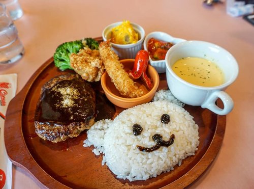 Happy lunchie 
#menu #meals #love #yums #ClozetteID #kidsmeal #delicious #lunch #okasama #kids #Japan #hokkaido