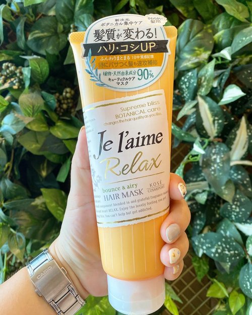 Hair treatment from @kosecosmeportid Je l’aime relax bounce & airy review is up on my youtube.com/Carnellinhttps://youtu.be/_A47kR2JPDAThe fragrance is amazing and the hair looks healthier too. #igreview #igbeauty #kose #jelaimerelax #hairtreatment #haircare #beauty #clozetteID #potd #lotd #product #beautyproduct #love #Japanbeauty