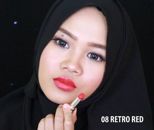 #FOTD 
#wardah intensive matte lipstick retro red
.
.
.
.
.
.
.
.
.
.
.
.
.
#motd #makeupoftheday #beautyblogger #beautyvlogger #clozetteid #ofisuredii #lipstickjunkies #lipstickaddict #indonesianbeautyblogger