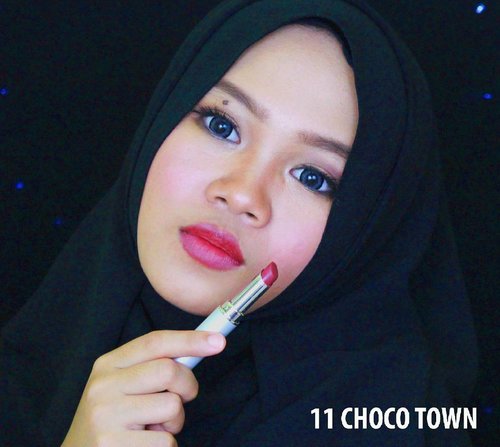 #wardah intensive matte 11 Choco town ini mirip banget sama #purbasari pirus 83 jadi ini juga salah satu favorite😻😻
.
.
.
.
.
.
.
.
.
#lipstickwardah #lipstickjunkies #lipstickaddict #motd #makeupoftheday #clozetteid #ofisuredii #beautyvlogger #beautyblogger #indonesianbeautyblogger