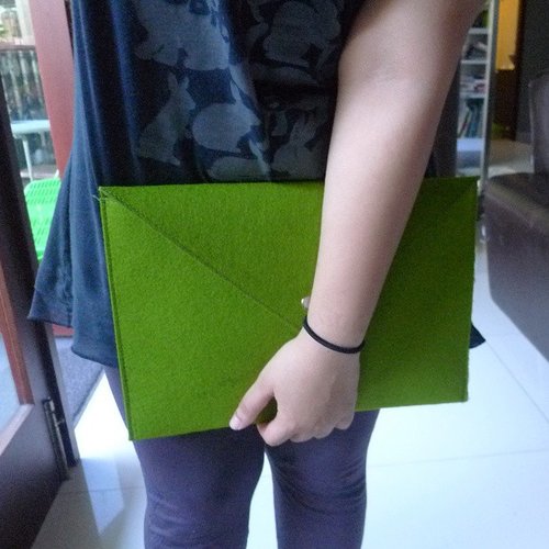 green envelope clutch #green #bag