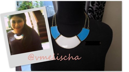 Blue and white necklace 