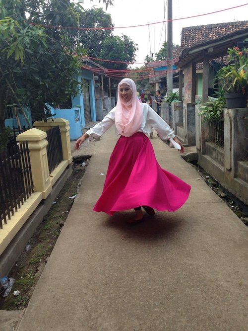 I Fell Free Windskirt Fly#VintageLook #IndosatSnap #VintageLook, #IndosatSnap