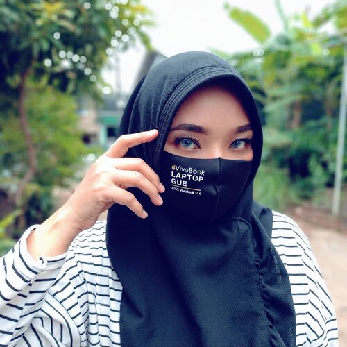 Make Up Of The Day buat ke tukang sayur and beli takjil 😘
Gak usah pake lipstik karena gak bakalan keliatan 😊

Thanks to @asusid for the scuba mask ❤️ .
.
#skincareobsessed #ClozetteID #photooftheday #iloveskincare #selfcare  #skincareobsessed #hijabstyle #beautyproducts #makeupjunkie #instabeauty #healthyskin  #wakeupandmakeup #beautystuff #glow #beautytips #beauty #eyesmakeup #eyelashes #asusaja #motd #makeuplook