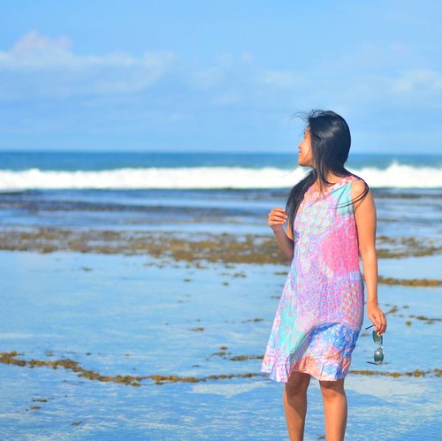Because tanned skin is love.

#clozetteid #starclozetter #clozette #wonderfulindonesia #exploreindonesia #sukabumi #ujunggenteng #travelblogger #holiday #beach #instadaily #photooftheday #travelmore #landscape #iamindonesia #indonesia