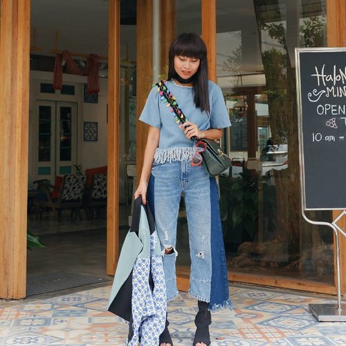Denim kinda day with @someday.indo top. And thx to my twinsist @atjilaynna for the @increamnia bag strap. Handmade with love, shooper cute
.
* tap for details // 📷 @anisacrament #ootd #clozette #clozetteid