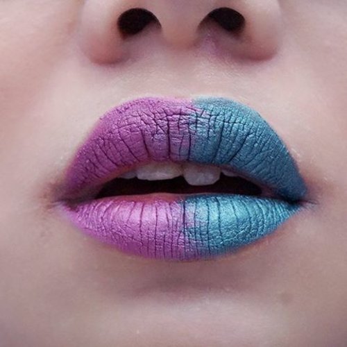 Ombre lips 💋💋💋
Aku menggunakan @micastudioseries Ultra Pigment Matte Liquid Lipstick 013 Paris & 014 Sao Paulo.
.
.
.
.
.
.
#MiCaStudioSeries #MineralBotanica #ombrelips #lipswatch #lipcream #lipcreamlokal #beautyblogger #clozetteid #coniettacimund