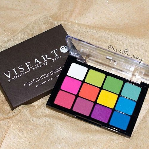 Finally getting my hands on this beauty!! Can't wait to play! 😍😍😍 @viseart #viseart #brighteditorial #makeupporn #merilla_may #looxperiments #clozetteid