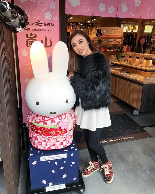 Hi Miffy, it’s nice to meet you.... 🐇..I always fall in love with Japan over and over again. Not just because of their food (which always super delicious), but also because everything in Japan looks very cute 💕 .#DoubleTap if you agree with me!.....#instaphoto #instalife #instatravel #igtravel #travelgram #travelblog #travelpost #japantravel #japantrip #ilovejapan #jntoid #cute #kawaii #miffy #miffysakurakitchen #arashiyama #kyoto #visitjapan #likes #follow #blogger #fashionblogger #travelblogger #travelinglady #iamtb #ClozetteID #StellangelitaInJapan