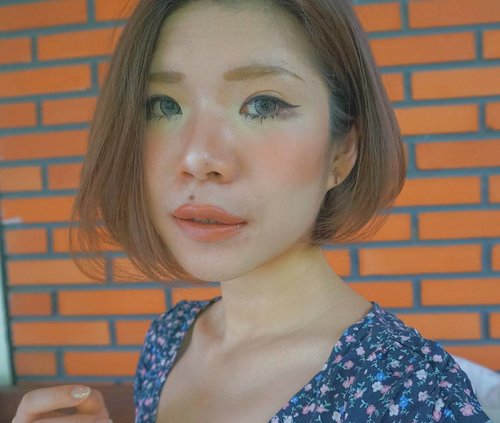 Taken with a proper camera to do the hair texture more justice#latepost #makeup #makeupoftheday #motd #haircut #look #lookoftheday #lotd #beauty #beautyaddict #beautyjunkie #beautygram #makeupaddict #makeupjunkie #face #faceoftheday #fotd #fdbeauty #clozette #clozettedaily #clozetteid #self #selfie #selfmakeup #girl #haircolor #hairoftheday #hotd #lipstickaddict