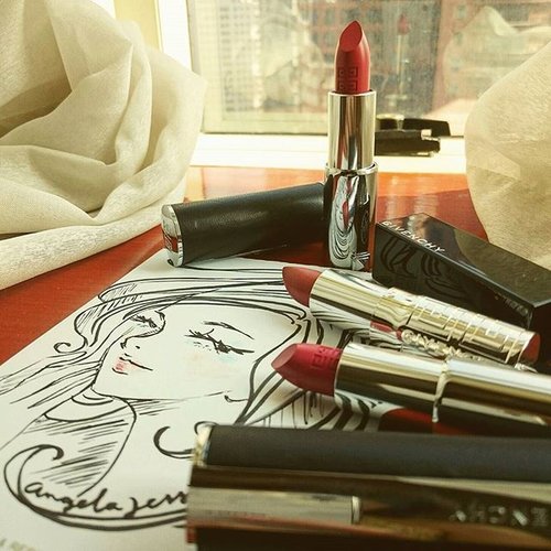 I create pretty, I buy pretty.Givenchy Le Rouge and Rouge Interdit#artwork #art #artoftheday #beautyjunkie #beautyaddict #beauty #MOTD #makeup #makeups #makeupaddict #makeupjunkie #beautyshareit #fdbeauty #femaledaily #femaledailynetwork #clozetteid #clozette #ink #instaart #givenchy #givenchybeauty #lipstick #lipsticks #girl #anime #manga