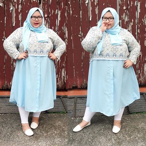 Not ready to pose but my brother took that picture anyway 😧😂. But that's okaaayyy because I am wearing such a cool tunic from @lifeflowershop and it's a skyblue! Never wore any pastel blue before because the color is so bright but yashhh this tunic gave me life. Another plus is, you also get the pashmina with the same color so you don't have to worry and say "duuhh gak punya jilbab warna ini...." *hijabee problem 101 lol*. Thank youu @lifeflowershop your collection is getting better and better ❤.••••#ootd #ootdbigsizeindo #effyourbodystandards #lovemyself #bigsizeootd #bigandbeautiful #bigandblunt #clozetteid #nocyberbullying #stopbodyshaming #curvyasian #skorch #iloveme #iamnoangel #plussizefashion #nobodyshame #fullfigured #패션스타그램 #패션 #플러스사이즈 #좋은날 #라마단 #인스타패션 #패션스타그램