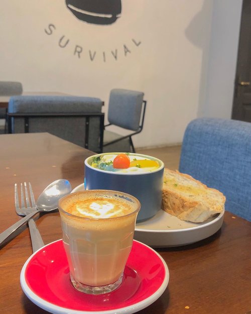 Today breakfast for the survival. 😆
.
.
.
.
.

#coffee #morning #latte #latteart #coffeeshop #jogjakarta #travel #travelgram #instatravel #lightroompresets #shotoniphone #instadaily #instagood #instamood #instamoment #clozetteid