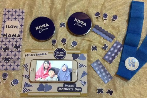 You will never know how it feel like to be a mom until you become one. Well,  that's true. Even until now, I still clueless how to be a mom is. But, at least I try to be one and I know how hard it is.
.
This cute package of Nivea cream that you can turn into a scrapbook is one of the sweet gift idea for your mom. Want one? Get in here --> http://bit.ly/NPILMLz. Available until Dec 22nd. #PSILOVEMAMA
.
.
.
.
.
#mother #motherhood #mom #moment #motherday #idea #gift #instadaily #instagood #instamoment #instamood #blogger #instablogger #clozetteid #like4like
