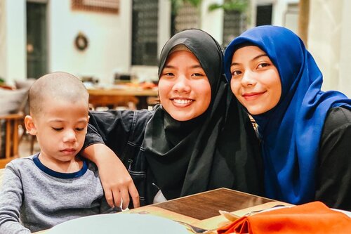 My strenght and my “WHY” 🥰
.
.
.
#kids #kiddos #brotherandsister #familyphotography #blogger #momblogger #emakblogger #bloggerperempuan #clozetteid #saturdayvibes