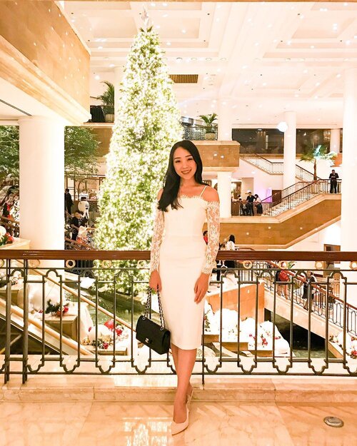 Happy Christmas to all of us who celebrate 🎄🎄🎄#merrychristmas #merrychristmas2019 #happychristmas #seasonsgreetings #ootd #ootdindo #doublewoot #doublewootootd #clozetteambassador #clozetteid